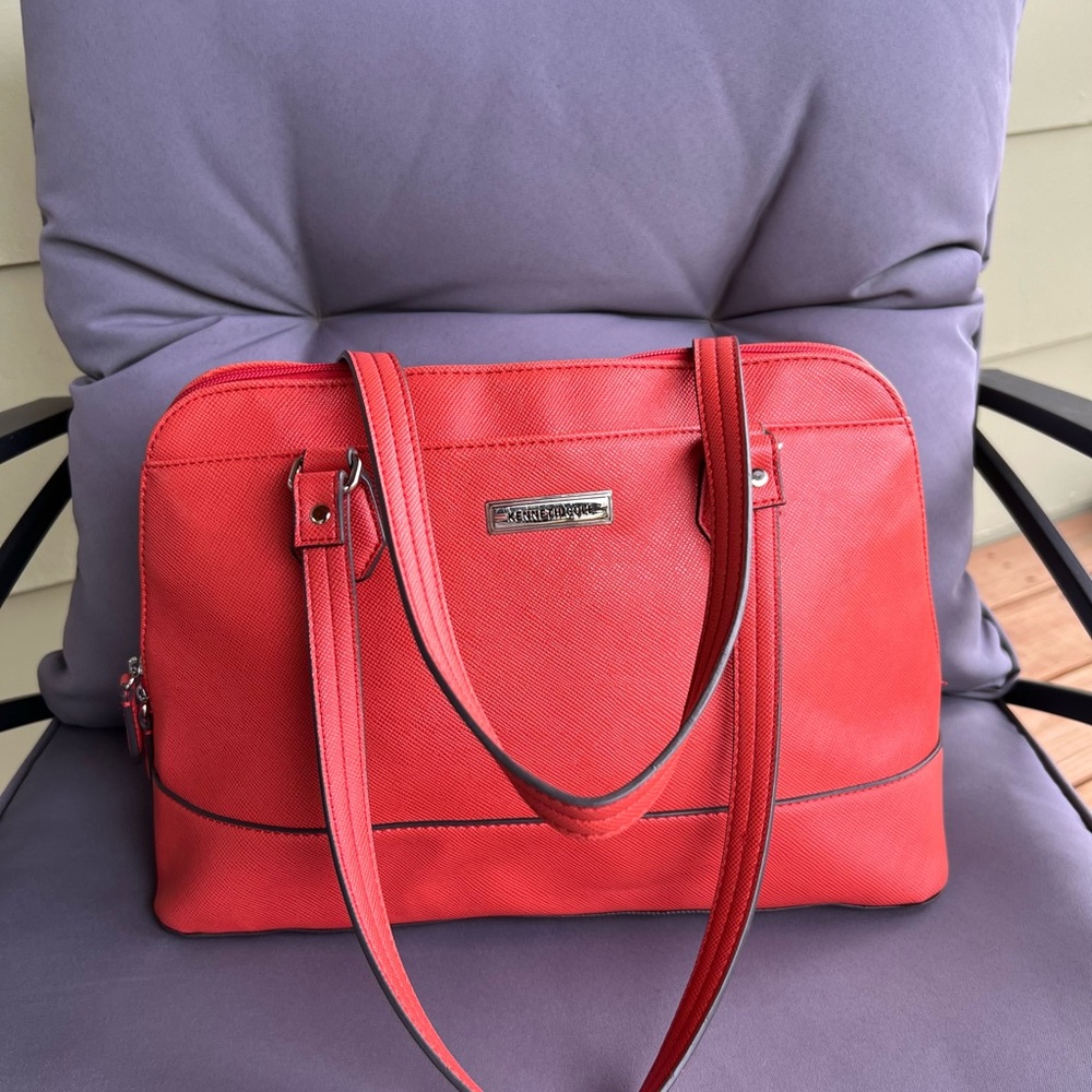 Kenneth Cole ♥️ Shoulder Bag